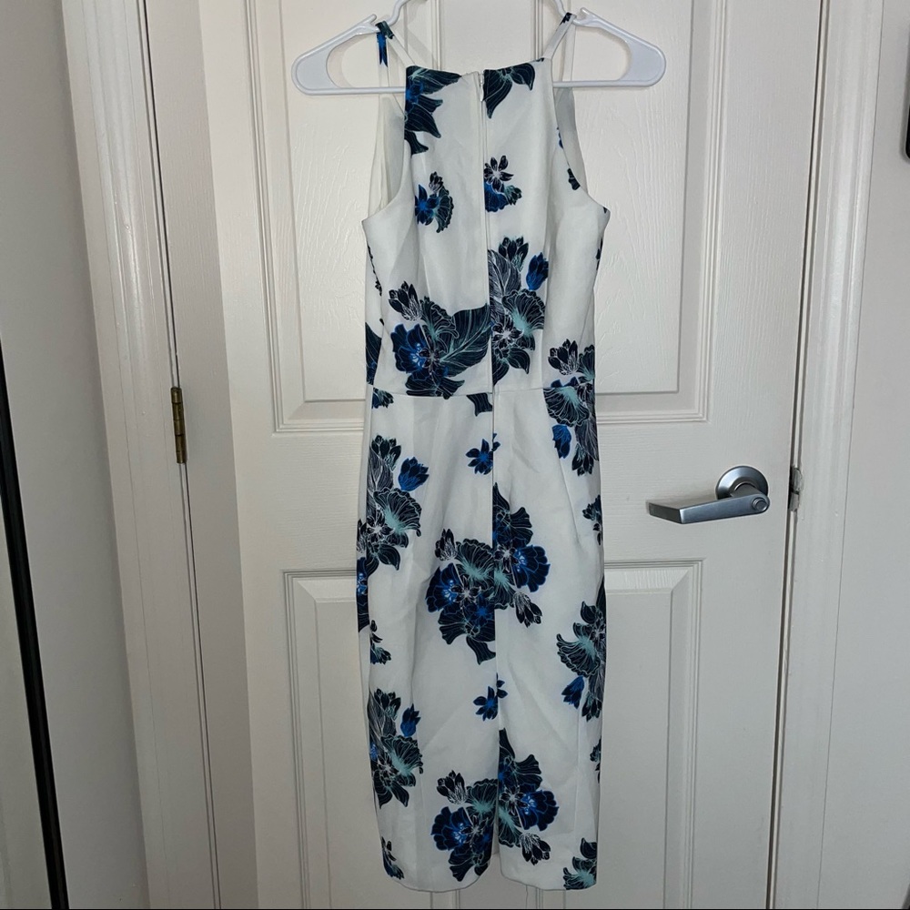 white floral dress - Picture 3 of 6